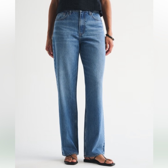 Abercrombie & Fitch Denim - Curve Love High Rise Loose Jean